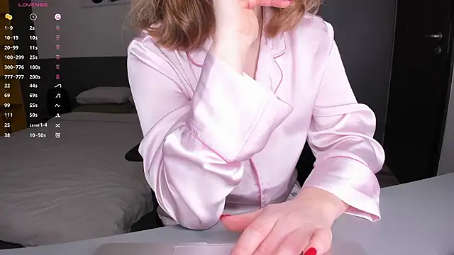 gigihadd élő XXX-chatje