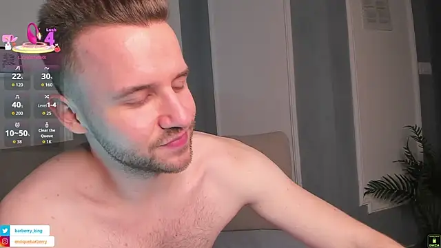 แชท XXX สดของ EnriqueBarberry