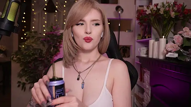 XXX chat uživo modela Chriss_Fox