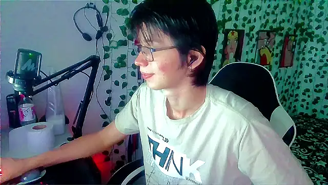 แชท XXX สดของ Andy_gray