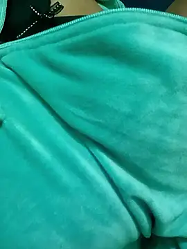 cutehoty77 Adlı Modelin Canlı XXX Sohbeti