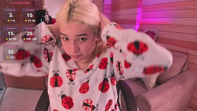 Chatroom XXX en direct de BarbieHannaB_