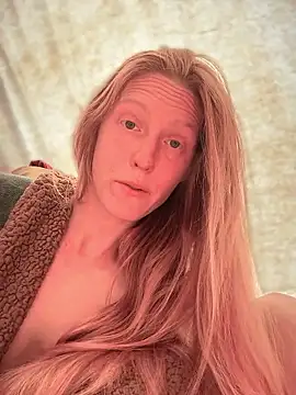 Chatroom XXX en direct de GoldenFlameGoddess