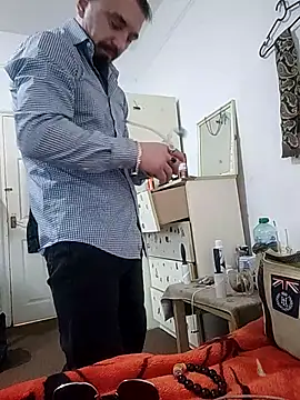 แชท XXX สดของ ClonicKaaba