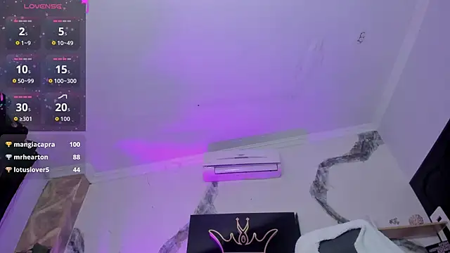 Chat XXX en directo de KarelyMitchel