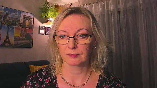 vanessa_chat Pertunjukan Webcam