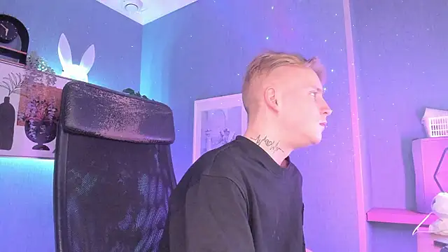 AlexxSweet Adlı Modelin Canlı XXX Sohbeti