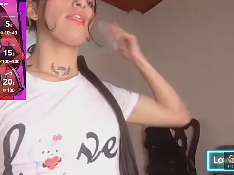 Scarlett_crastrawberry 即時 XXX 聊天