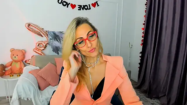 XXX chat uživo modela MuseOfStage