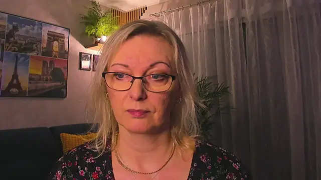 vanessa_chat Pertunjukan Webcam