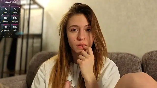 Онлайн чат XXX LovelyKatea