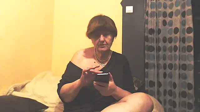 Chat +18 de MioritaHard ao vivo