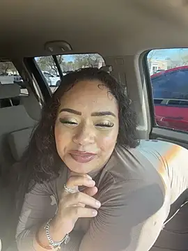 Онлайн чат XXX CarmelaAnthony