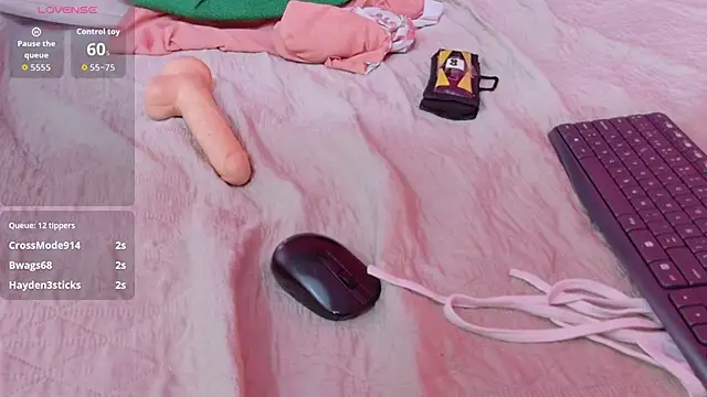 Chat +18 de EbonyCoWorker ao vivo