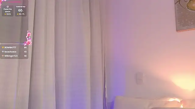 ChloeMoreti élő XXX-chatje