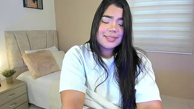 Shelsy_joys' Live XXX Chat