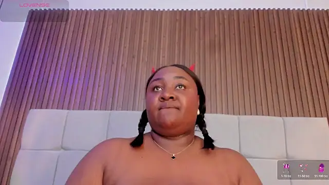 Saravy_Blandon live XXX chat