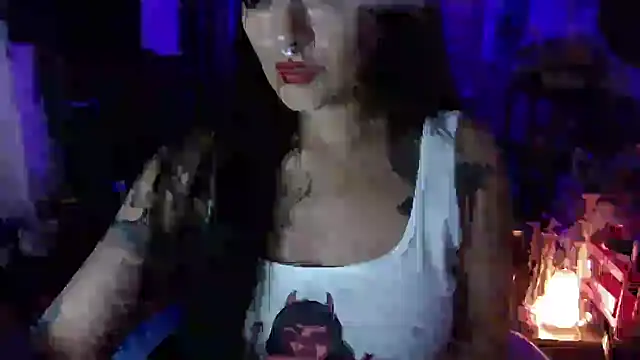 AngelaQueen_ élő XXX-chatje