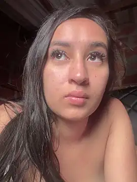 Chatroom XXX en direct de RAKEL37