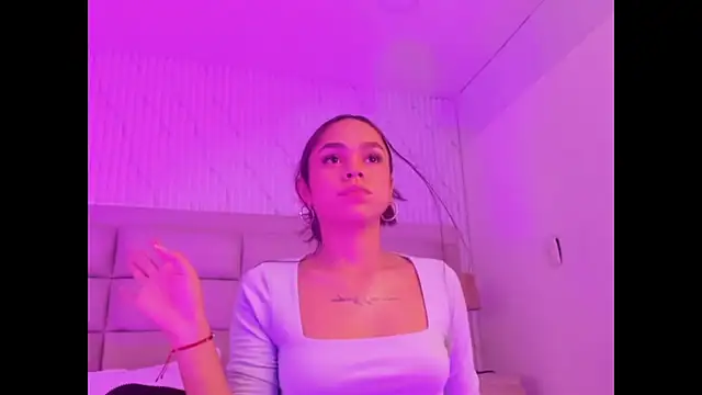 CarolineFyre Live XXX-chat