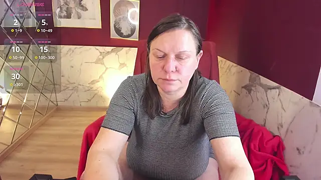 XXX chat uživo modela KellyPerfection