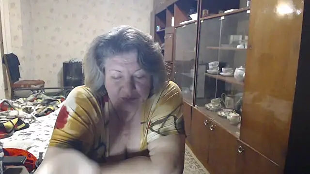 دردشة HotLusi الجنسية المباشرة