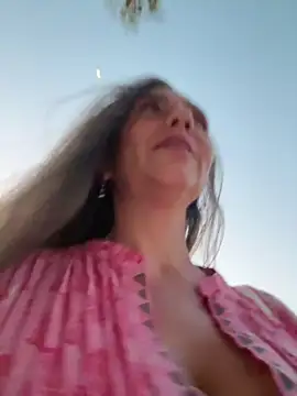 Alimela élő XXX-chatje