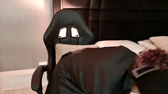 EllaEvanz Adlı Modelin Canlı XXX Sohbeti