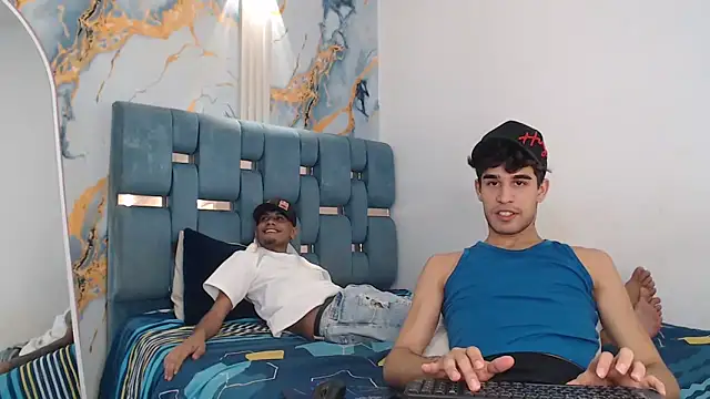 Онлайн чат XXX PRETTY_COCK1