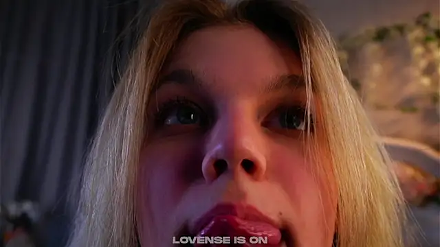 EdlinAlliston 现场XXX聊天