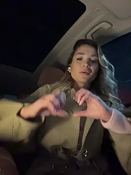 Show modela Ivy_Bae na web-kameri