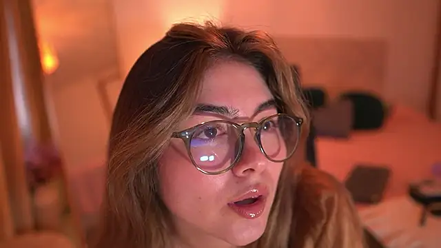 Lau_Bee – Naživo XXX chat