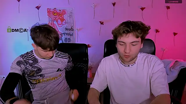 travis_wolf_ Live XXX-chat