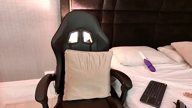 EllaEvanz – Naživo XXX chat