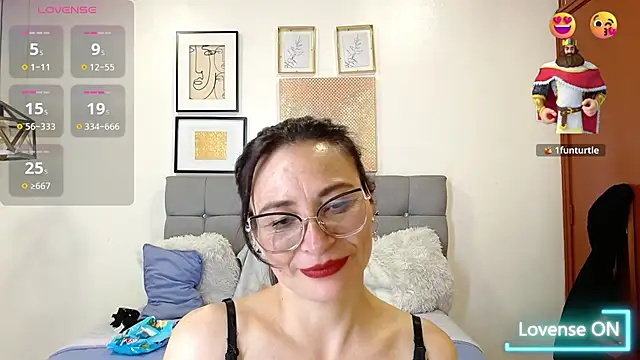 แชท XXX สดของ _naomi_s