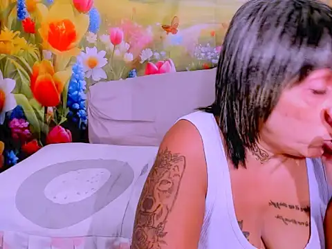 دردشة indianroxy الجنسية المباشرة