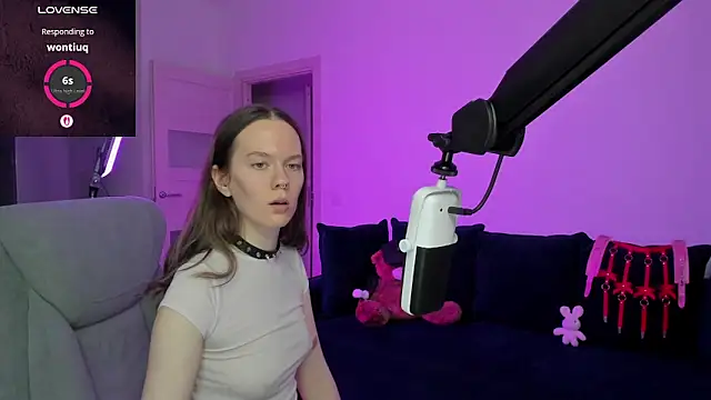 XXX chat uživo modela Goddess_of_Fertility