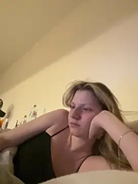 XXX chat uživo modela MaryHiggins