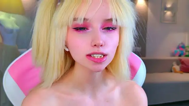 popjenny Adlı Modelin Canlı XXX Sohbeti