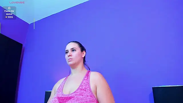 دردشة MadisonJenner الجنسية المباشرة