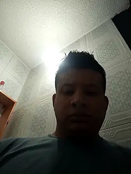 XXX chat uživo modela themorenofit08