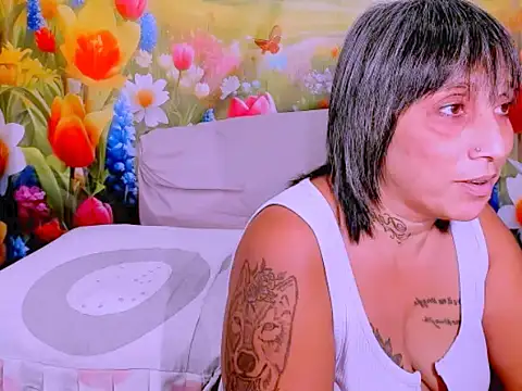 indianroxy Chat XXX live