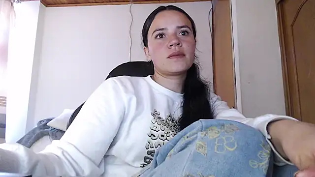 Shanel_Lozano 现场XXX聊天