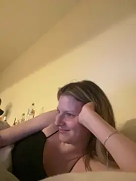 MaryHiggins 现场XXX聊天