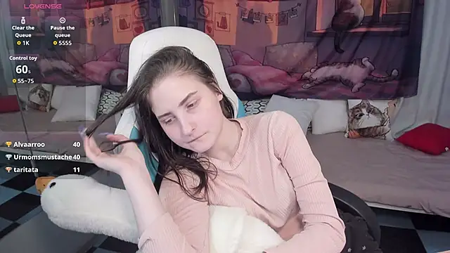 KiraDuvallのライブXXXチャット