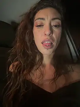 Amani_thewolf Adlı Modelin Canlı XXX Sohbeti