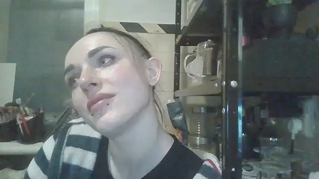 Czat XXX na żywo – Trinsy_Love