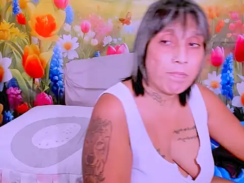 Czat XXX na żywo – indianroxy