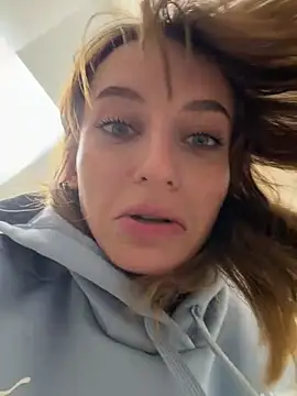 -AngelAri- Show Webcam