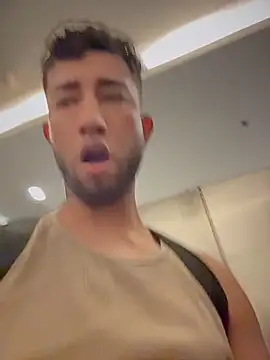 liam_bronwのウェブカメラショー